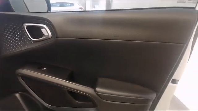 KIA SOUL 2.0L EX IVT 2022 смотреть онлайн