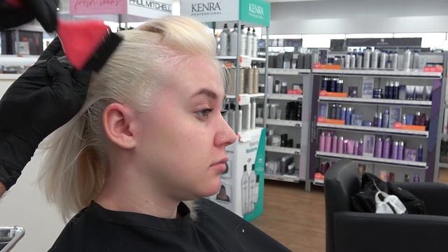 How to Colormelt for a Seamless Root Drop or Ombre Haircolor смотреть онлайн