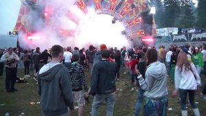 Танцуем правильно :)))) @ First Open Air - Moscow 28.05.11