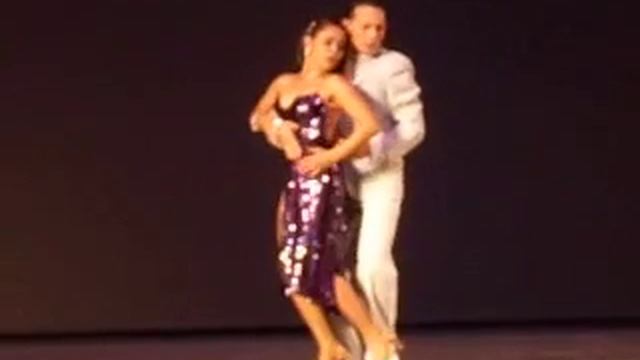 Daniel Martínez y Edis Villa. 2º puesto Campeonato Tango Escenario, Bogotá 2011. смотреть онлайн