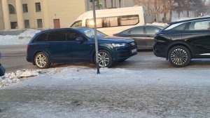 Ауди Q7?