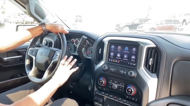 2019 Chevrolet Silverado 1500 RST | Stock # M0423 | UltraAuto смотреть онлайн