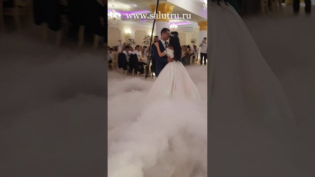 Тяжелый дым на свадьбе и запуск холодных фонтанов в Самаре и Тольятти #shorts