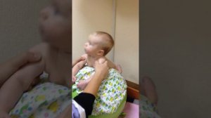На приеме у невролога в 3 месяца