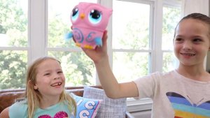 Owleez & TIC TAC TOY! A Toy Cafe Flying Owl Challenge!