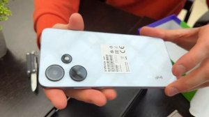 Распаковка Infinix Hot30i white для бабушки + чехол к нему. Лучший бюджетный смартфон с NFC