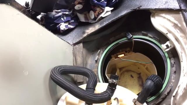 Замена бензонасоса на автомобиле Сааб 9-3