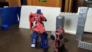 Transformers Optimus vs decepticons