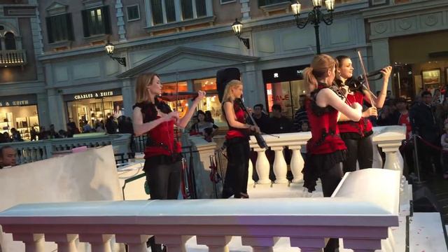 русские скрипачки на гастролях в Макао смотреть онлайн