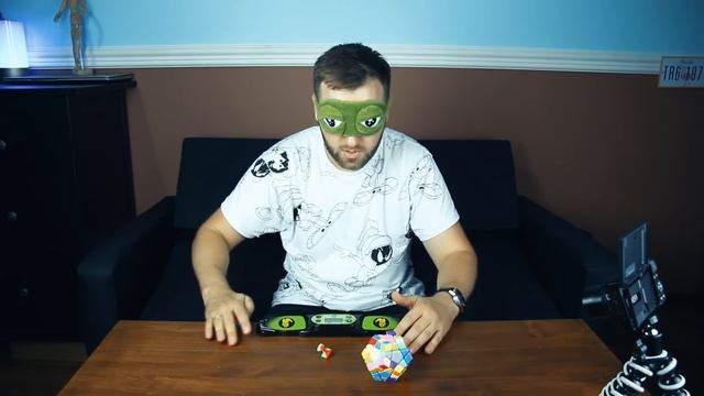 Собрал Мегаминкс Вслепую / Механически смотреть онлайн