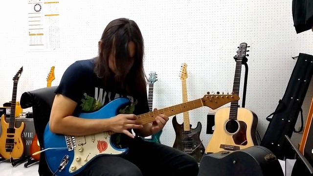 อ.โอ๋ รีวิวกีตาร์ไฟฟ้า FARIDA F-5020 смотреть онлайн