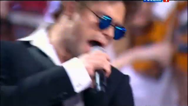 Гогунский поет песню лепса. Гогунский поет песню лепса. Гогунский с дочкой поют. Vitalijj_gogunskijj_folkbeat_niletto_-_nam_s_tobojj_cover_v_cojj. Гогунский один в один лепс.