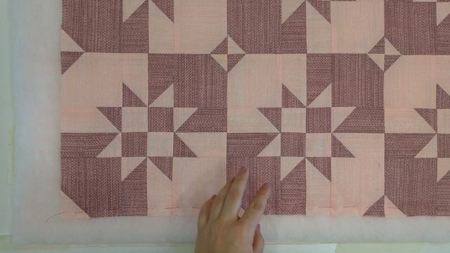 Как подготовить одеяло к стёжке. 5 способов сборки лоскутного сэндвича. смотреть онлайн