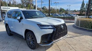 Цена на Lexus LX600 в США 2024