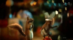 Новогодние заставки рекламы Первого канала с белками 2021- 2022