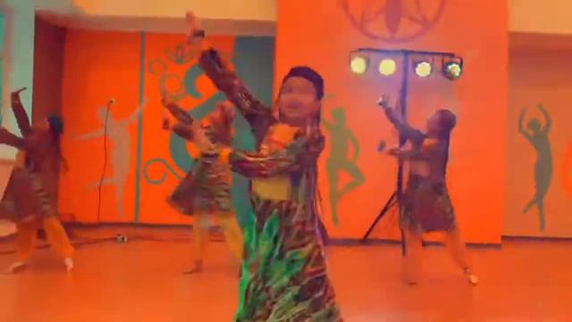 Узбекский танец - Детский народный ансамбль танца "САНДАЛ"