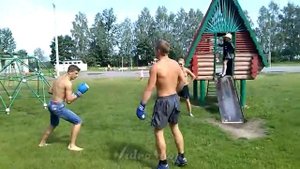 Бокс на улице Вязов