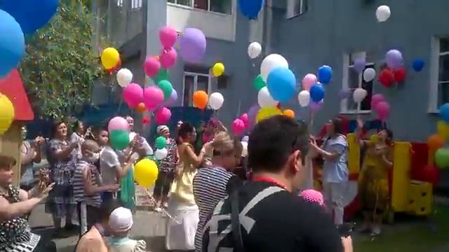 25 мая 2015 Праздник Улыбки в КазНИИ г.Алматы смотреть онлайн