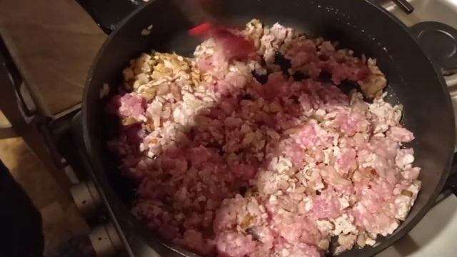 сочные и вкусные грибочки фаршированные с фаршем и сыром