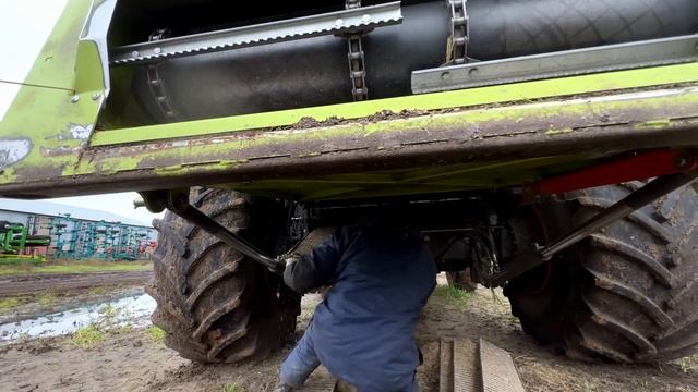 Дефектовка комбайна CLAAS Tucano Part 1 смотреть онлайн
