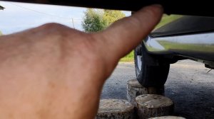 Обработка скрытых полостей дверей автомобиля спецсредством.mp4