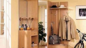 Как обустроить маленькую прихожую