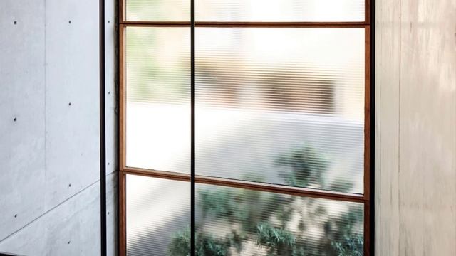 Contemporary Family Friendly Home Design With Existing Trees Left To Grow Up смотреть онлайн