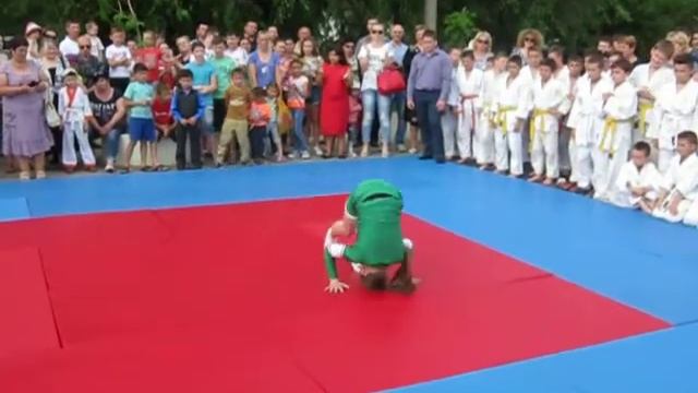 внучка Д.Г. Барсуковой - на празднике в Арцизе смотреть онлайн