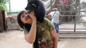 Бинта - поцелуйки в губы))) Бахчисарайский парк миниатюр. Крым.