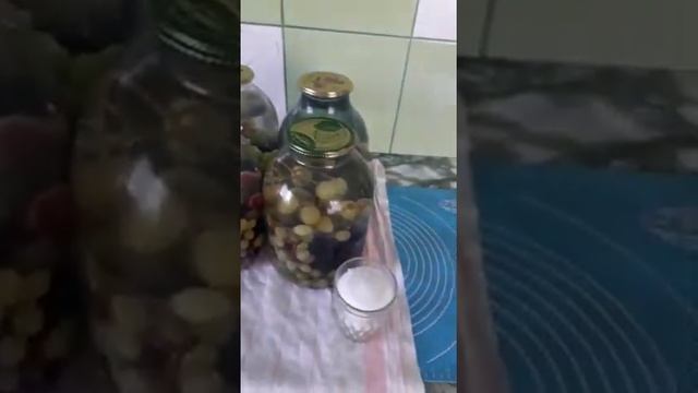 Консервированый виноградный компот. смотреть онлайн