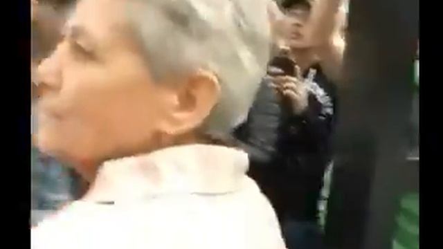 у Рады депутата Журавского бросили в мусорный бак