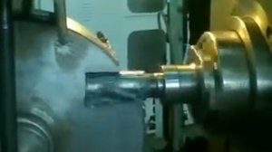 Фрезерование паза концевой фрезой на горизонтально-фрезерном станке.