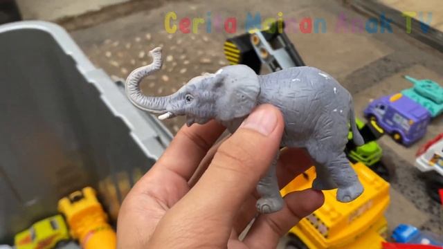 Mainan Mobil Mobilan Truk Tronton, Mobil Balap, Mobil Polisi, School Bus, Truk Gandeng, Kereta Api смотреть онлайн