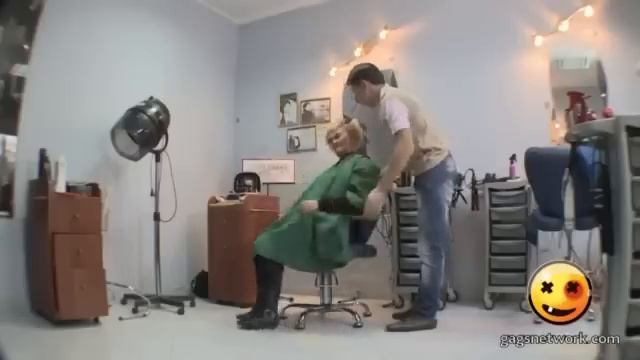 приколы в парикмахерской смотреть онлайн