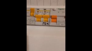 Бензогенератор Huter DY 6500 LX как заводить что тянет.