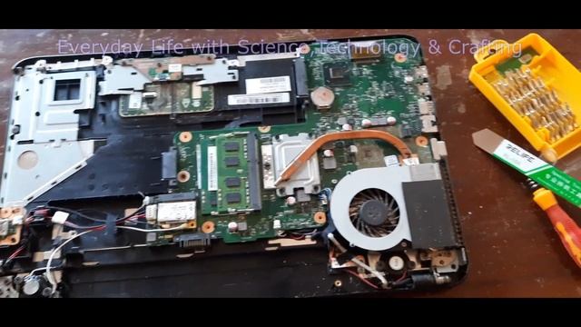 Laptop repair No Power TOSHIBA Satellite C850 - Part 1 смотреть онлайн