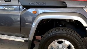 Toyota Land Cruiser 79 DC 4.5 Diesel V8 AWD