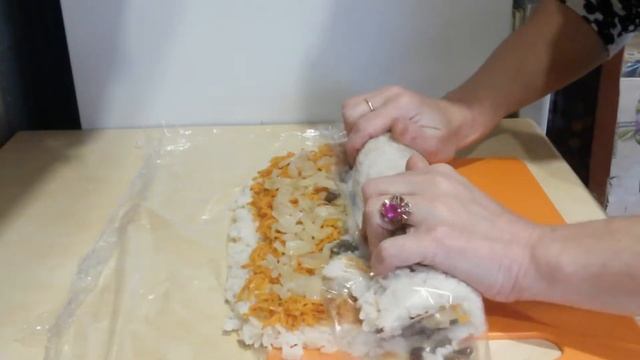 Рисовый рулет с грибами. смотреть онлайн