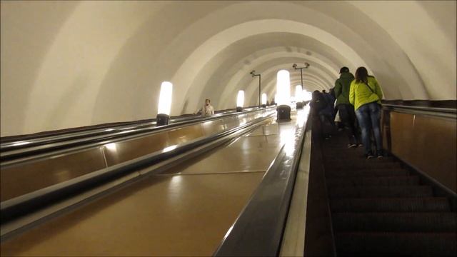 Станция метро "Площадь Александра Невского" смотреть онлайн