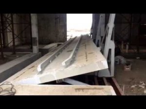 Испытания бокового автомобилеразгрузчика РГБ-20-80