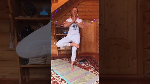 ЙОГА В ДЕНЬ ЗИМНГО СОЛНЦЕСТОЯНИЯ с Викторией Тодоровой