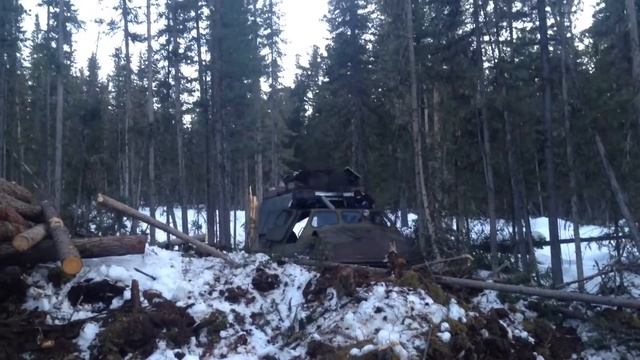 Вездеход ГТ-Т штурмует вал! смотреть онлайн