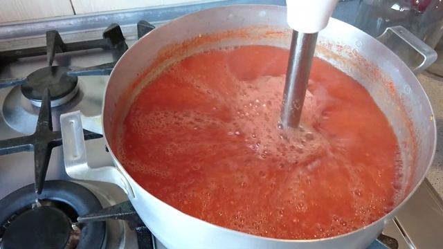Томат ( за минуты ) для борща на зиму //// Tomato for borsch ( можно пить как сок )टमाटर का रस смотреть онлайн