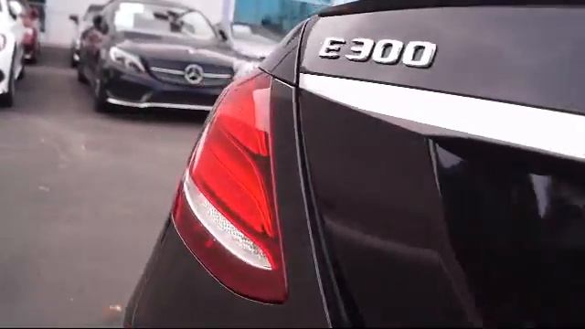 2018 Mercedes-Benz E-class E300 Sedan смотреть онлайн