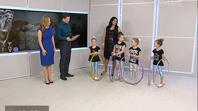 Звезды зажигаются: юные гимнастки показали заработанные трофеи смотреть онлайн