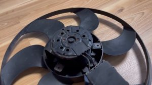 BMW E46 М54 вентилятор кондиционера не выключается! BMW E46 ELECTRICAL FAN NOT TURNING OFF - FIXED