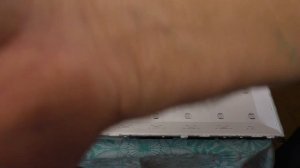 На телевизоре начали появляться светлые пятна.