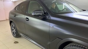 BMW X6 - оклейка матовой пленкой, антихром, бронирование фар, бронирование черных глянцевых вставок