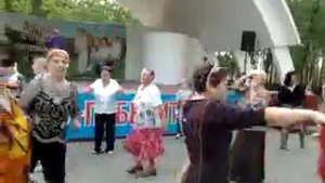 Танцевальный вечер в парке на Светотехстрое.Электричка.