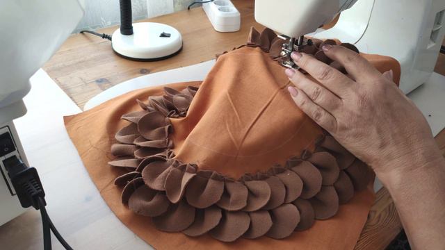 НОВАЯ ИДЕЯ ИЗ СТАРОГО ПАЛЬТО // A NEW IDEA FROM AN OLD COAT смотреть онлайн